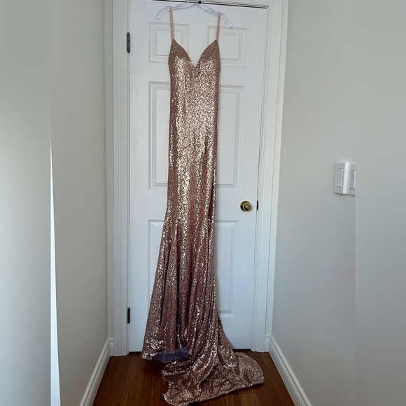 Alamour The Label Yassmine Luxe Rose Gold Sequin Dress, Medium - Picture 4 of 8